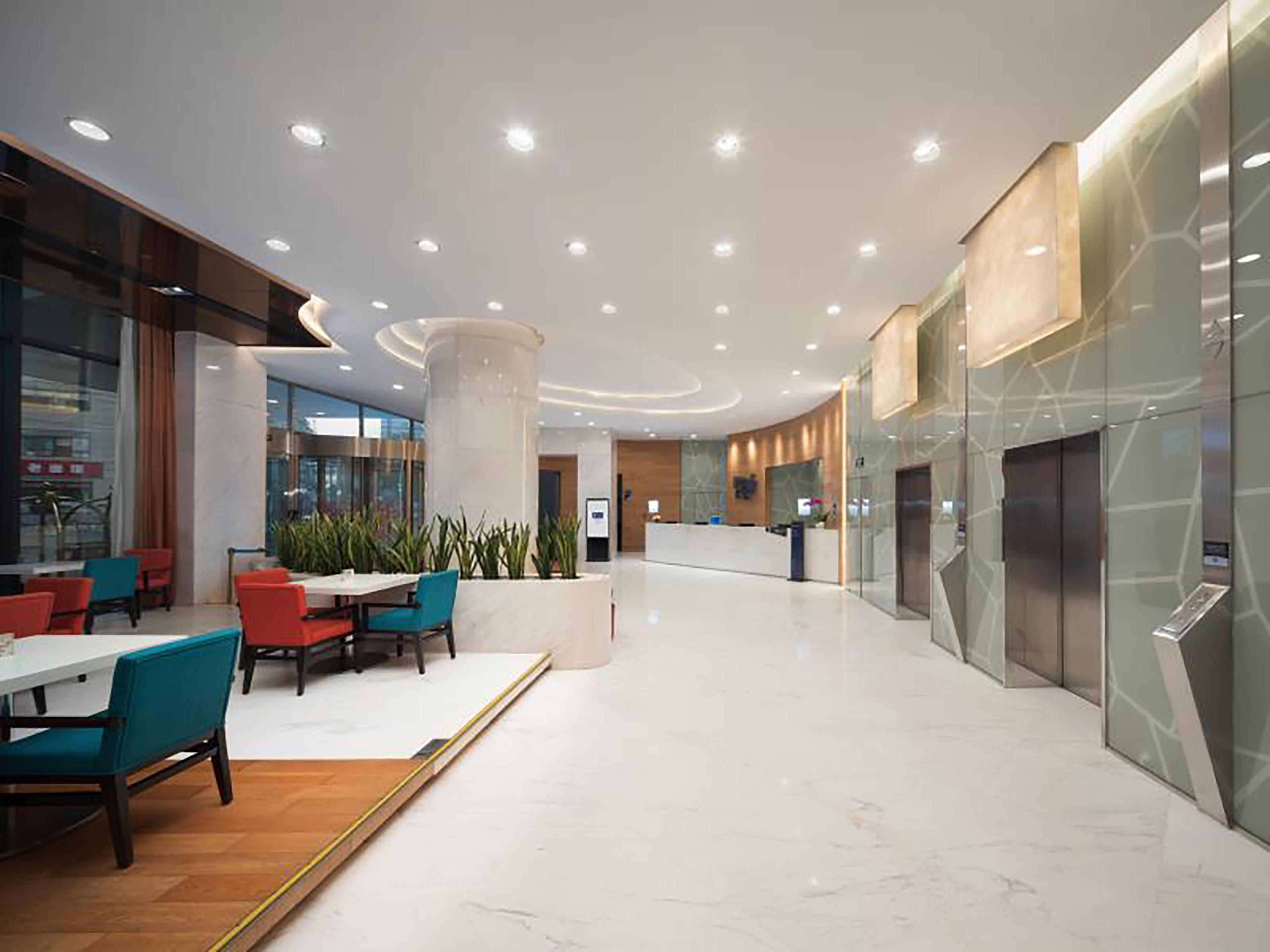 Holiday Inn Express Chengdu Gulou-Tianfu Square Chunxi Road Branch Екстериор снимка