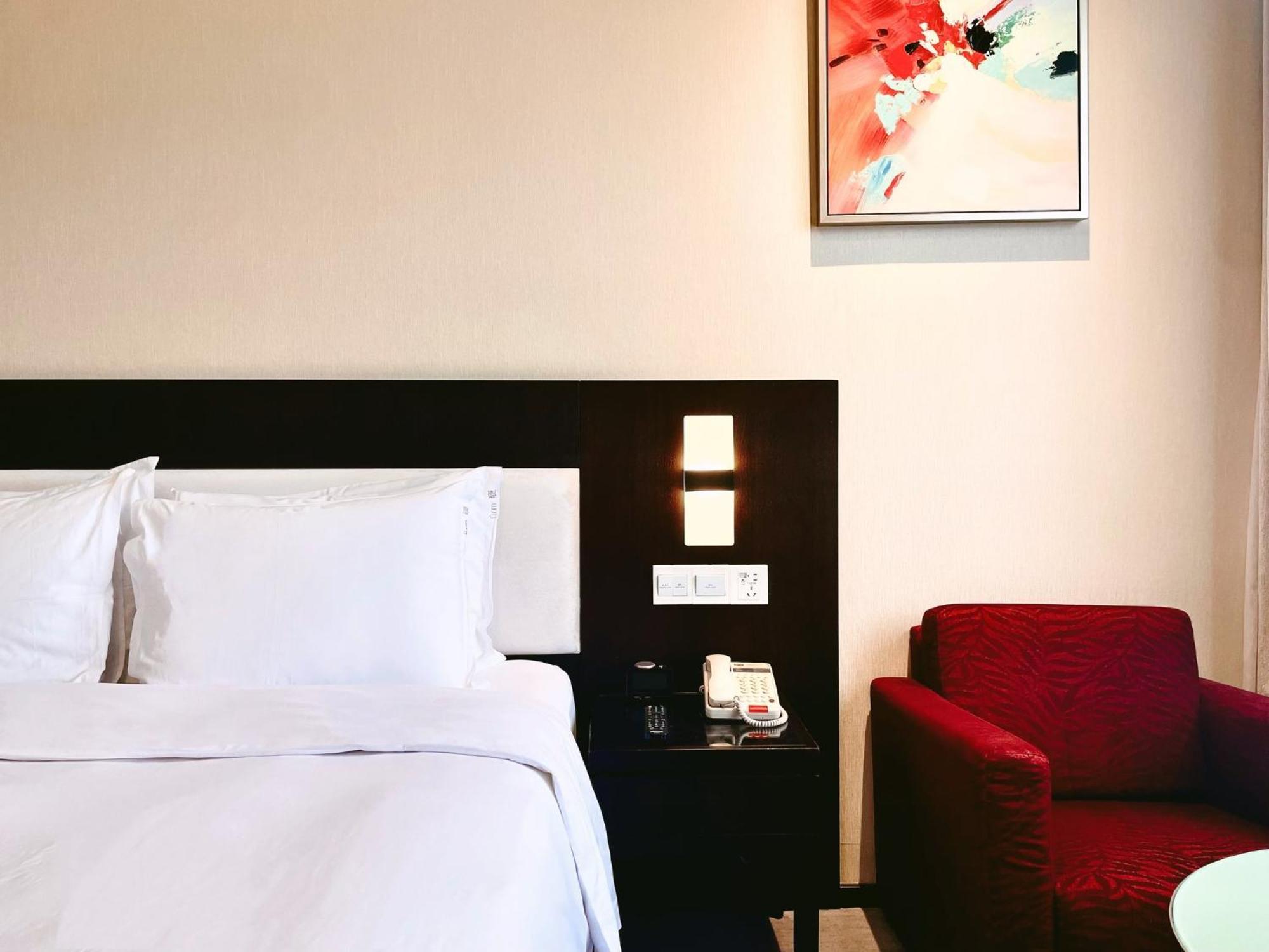 Holiday Inn Express Chengdu Gulou-Tianfu Square Chunxi Road Branch Екстериор снимка