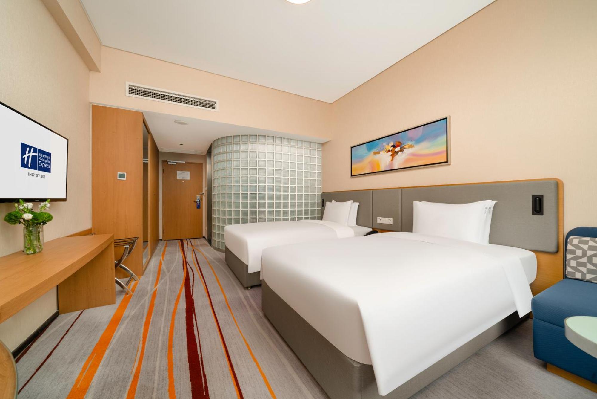 Holiday Inn Express Chengdu Gulou-Tianfu Square Chunxi Road Branch Екстериор снимка